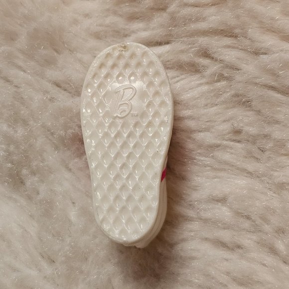 Barbie Doll Dreamhouse Adventures Striped Tennis Shoe Replacement Single - Picture 3 of 4